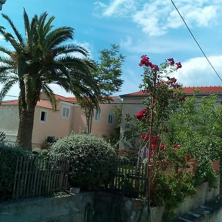 Apartment Katarina Podstrana