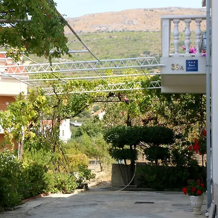 Katarina Apartment Podstrana